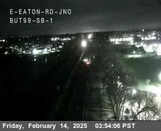 Live view of Hwy 99 at E Eaton Rd 1 Hwy 99 at E Eaton Rd 1, California live camera view on VolveVision