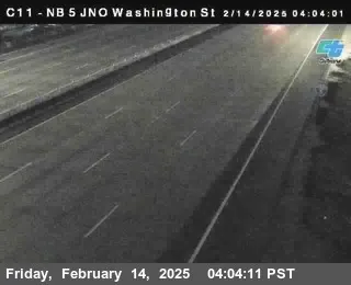 Live view of (C 011) I-5 : Just North Of Washington Street (C 011) I-5 : Just North Of Washington Street, California live camera view on VolveVision