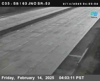 Live view of (C035) SR-163 : Just North Of SR-52 (C035) SR-163 : Just North Of SR-52, California live camera view on VolveVision