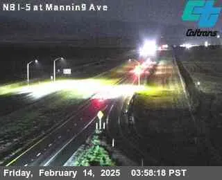 Vista en directo de FRE-5-AT MANNING AVE Vista en vivo de FRE-5-AT MANNING AVE, California en VolveVision