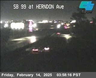 Vista en directo de FRE-99-AT HERNDON AVE Vista en vivo de FRE-99-AT HERNDON AVE, California en VolveVision
