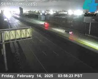 Vista en directo de FRE-99-S/O MERCED ST Vista en vivo de FRE-99-S/O MERCED ST, California en VolveVision