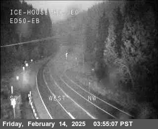 Vista en directo de Hwy 50 en Ice House Vista en vivo de Hwy 50 en Ice House, California en VolveVision