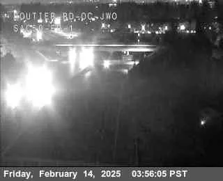 Vista en directo de Hwy 50 en Routier Rd JWO 1 Vista en vivo de Hwy 50 en Routier Rd JWO 1, California en VolveVision