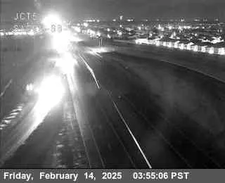 Vista en directo de Cámara en Autovía 99 en Autovía 5 1 Vista en vivo de Cámara en Autovía 99 en Autovía 5 1, California en VolveVision