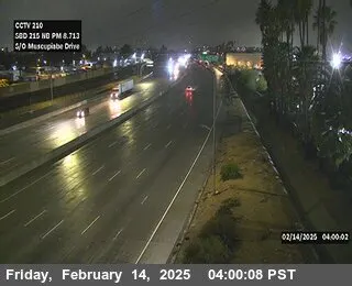 I-215 : (210) S of Muscupiabe, California live camera view on VolveVision