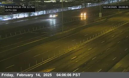 Прямой эфир: I-405 : Севернее улицы Эвклида Онлайн-камера I-405 : Севернее улицы Эвклида, Калифорния на VolveVision