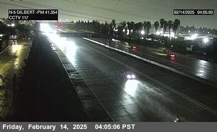 Vista en directo de I-5 : (117) Calle Gilbert Vista en vivo de I-5 : (117) Calle Gilbert, California en VolveVision