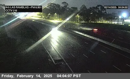 Прямой эфир: I-5 : (216) Лас-Рамблас Онлайн-камера I-5 : (216) Лас-Рамблас, Калифорния на VolveVision