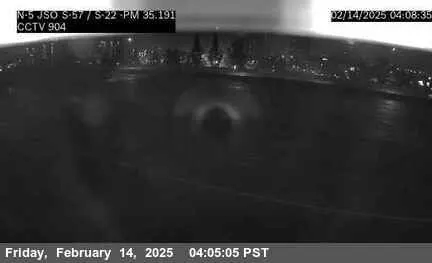 Vista en directo de I-5 : (904) NB I-5 JSO SR-57/SR-22 Vista en vivo de I-5 : (904) NB I-5 JSO SR-57/SR-22, California en VolveVision