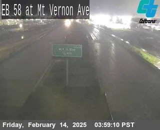 Vista en directo de KER-58-AT MT VERNON AVE Vista en vivo de KER-58-AT MT VERNON AVE, California en VolveVision