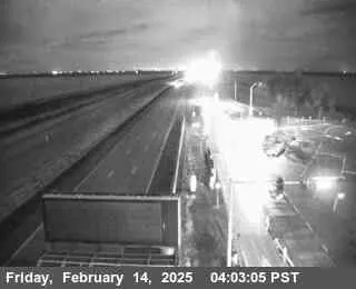 Live view of NB SR-99 Chowchilla Weigh Station NB SR-99 Chowchilla Weigh Station, California live camera view on VolveVision