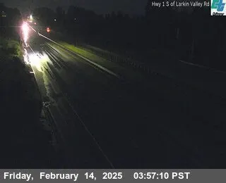 Vista en vivo de SR-1 : Al norte de Mar Monte Ave, California en VolveVision