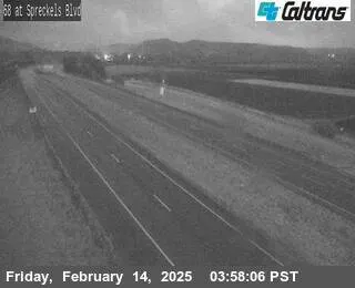 Vista en directo de SR-68 : Paseo Spreckles Vista en vivo de SR-68 : Paseo Spreckles, California en VolveVision