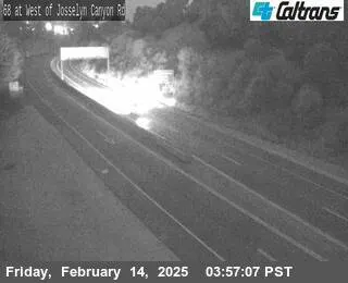 Vista en vivo de SR-68 : Oeste de Josselyn Canyon Road, California en VolveVision
