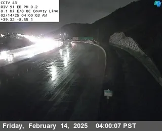 Vista en directo de SR-91 : (43) 0.1 Millas Este de la Línea del Condado Vista en vivo de SR-91 : (43) 0.1 Millas Este de la Línea del Condado, California en VolveVision