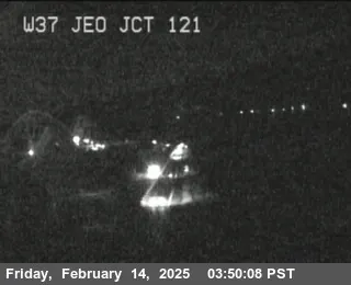Vista en directo de TV135 -- SR-37 : Este de SR-121 Vista en vivo de TV135 -- SR-37 : Este de SR-121, California en VolveVision