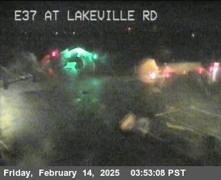 Vista en directo de TV137 -- SR-37 : Lakeville Road Vista en vivo de TV137 -- SR-37 : Lakeville Road, California en VolveVision
