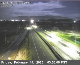 Vista en vivo de TV139 -- SR-37 : E37 en Atherton Av, California en VolveVision