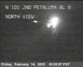 Vista en directo de TV144 -- US-101 : Norte de Petaluma Blvd Vista en vivo de TV144 -- US-101 : Norte de Petaluma Blvd, California en VolveVision