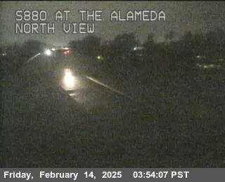 Vista en directo de TVB76 -- I-880 : La Alameda Vista en vivo de TVB76 -- I-880 : La Alameda, California en VolveVision