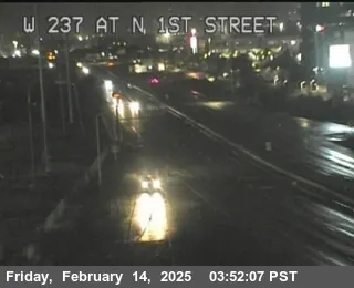 Vista en directo de TVC98 -- SR-237 : North First Street Vista en vivo de TVC98 -- SR-237 : North First Street, California en VolveVision