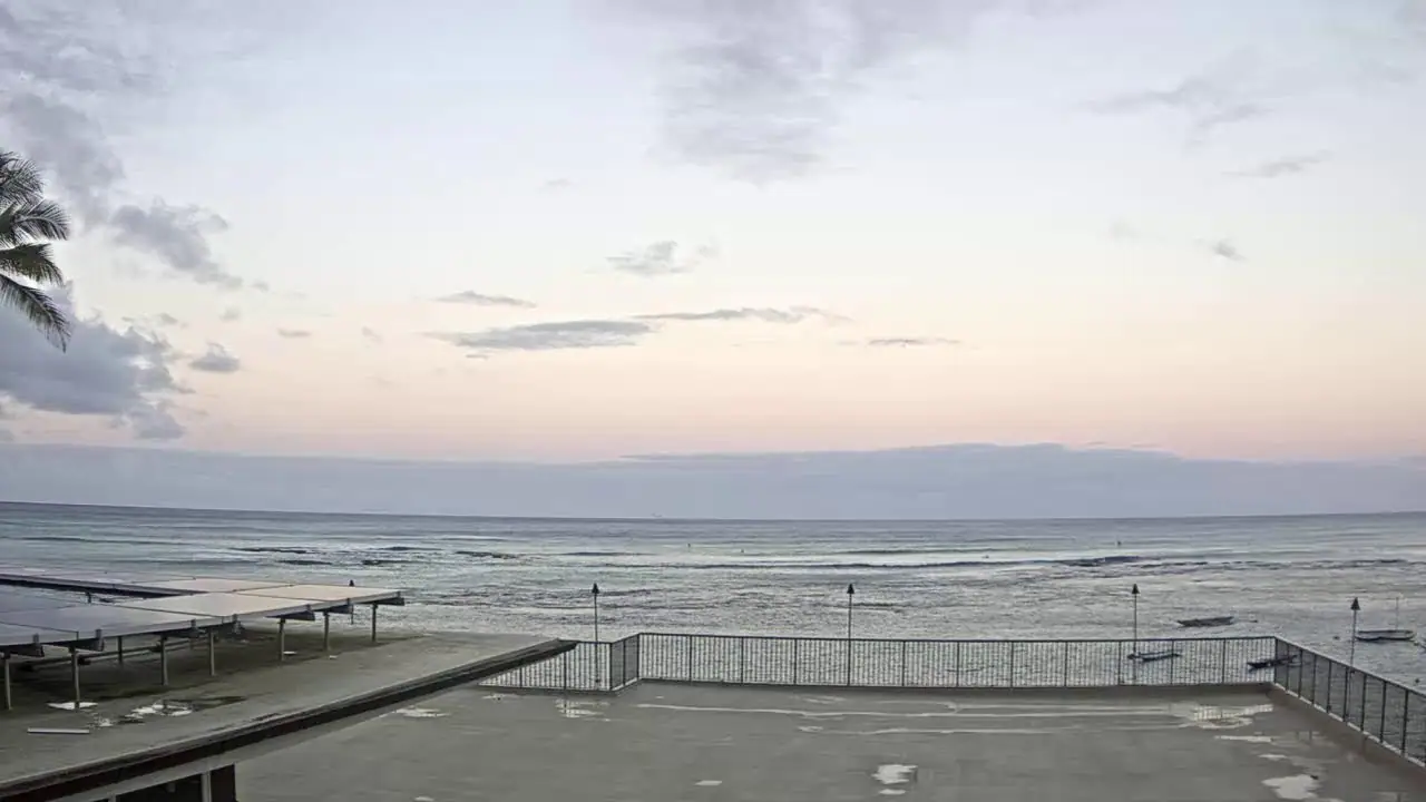 Elks Lodge Surf Cam, Honolulu live camera view on VolveVision