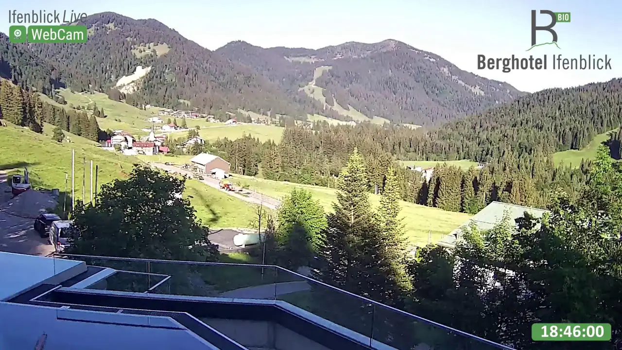 Bio-Berghotel Ifenblick Cam, Balderschwang live camera view on VolveVision