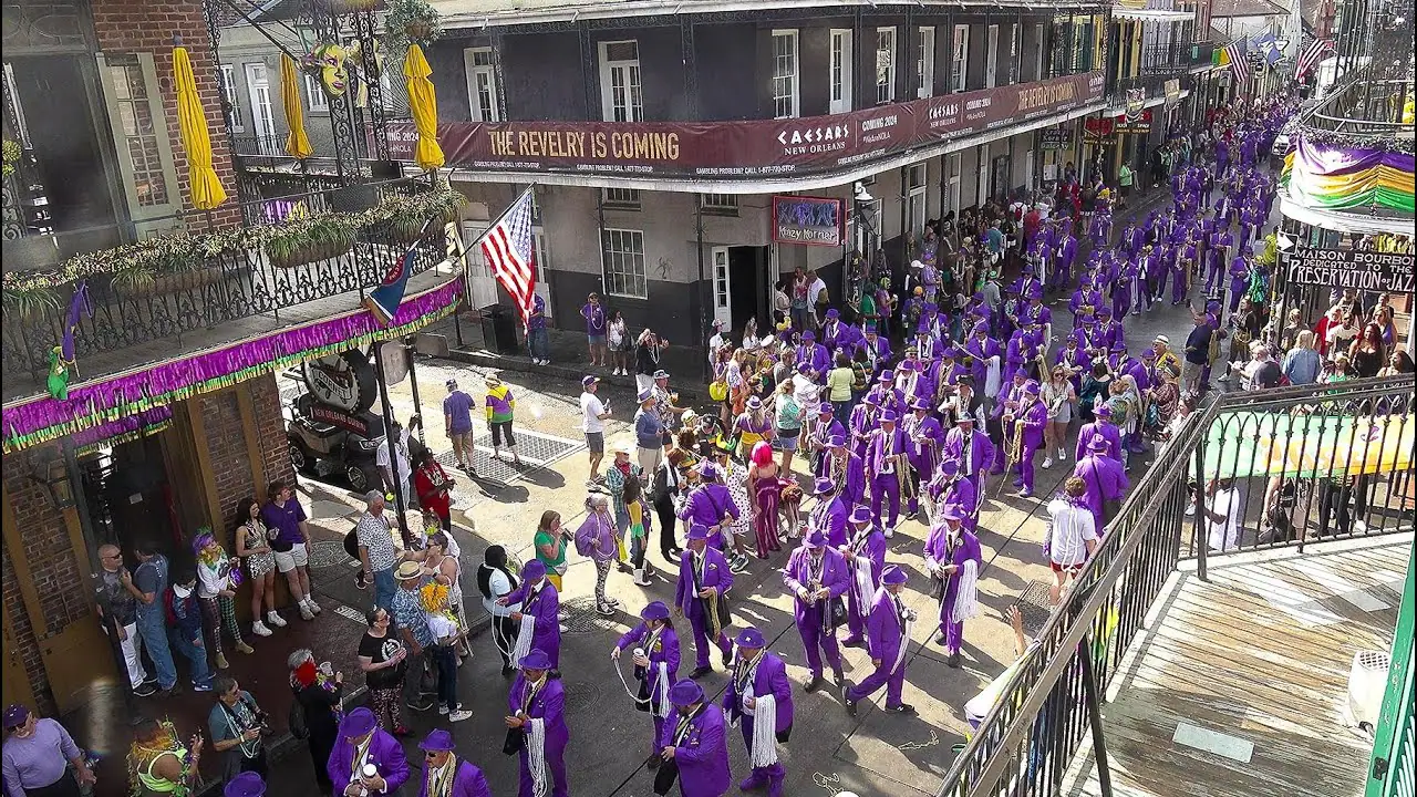 Cat’s Meow Balcony, New Orleans live camera view on VolveVision