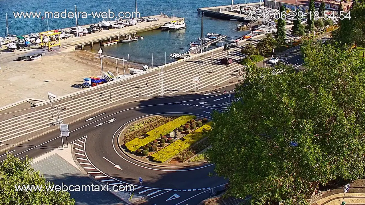 Funchal Marina Cam2, Madeira, Sé live camera view on VolveVision