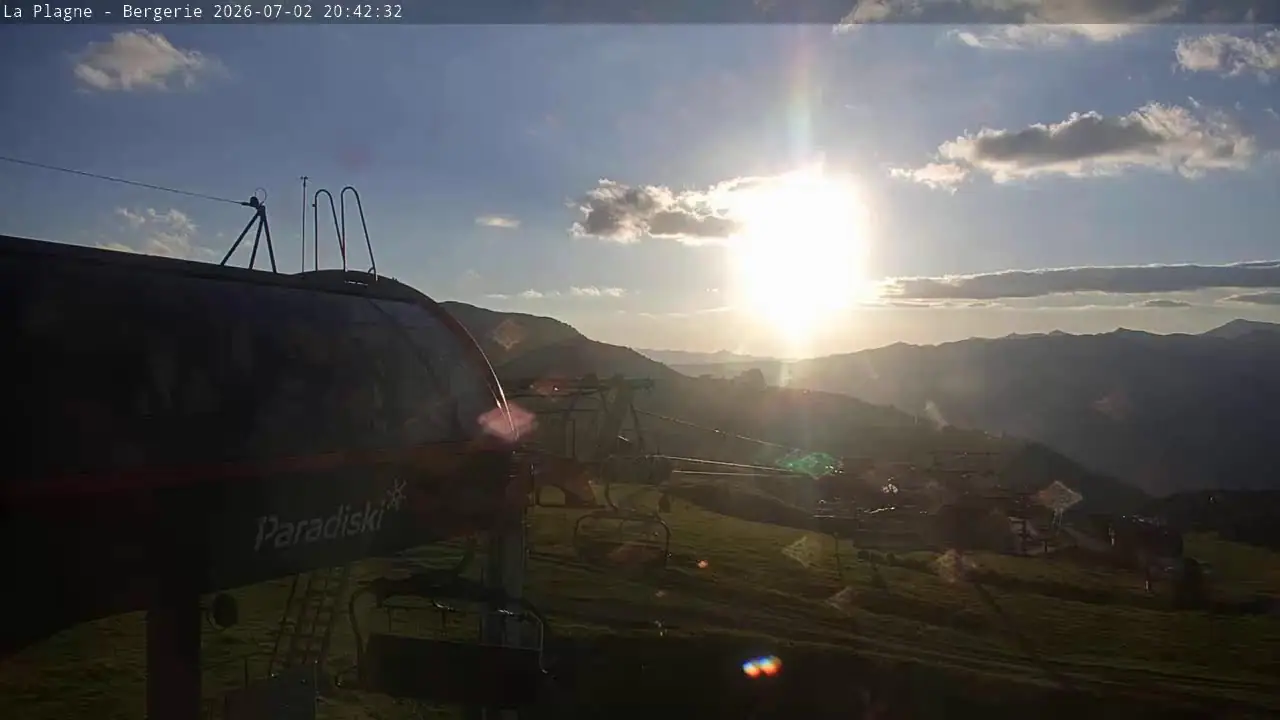 Bergerie Cam, La Plagne, FR, La Plagne-Tarentaise live camera view on VolveVision