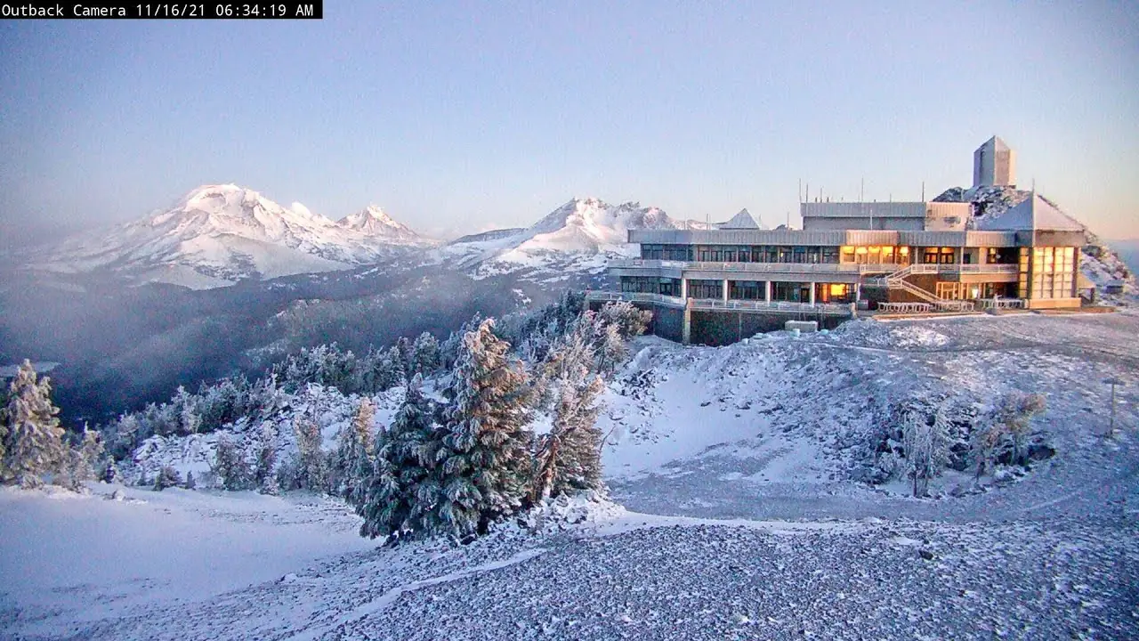 Mt Bachelor Cam, Oregon, Deschutes County live camera view on VolveVision