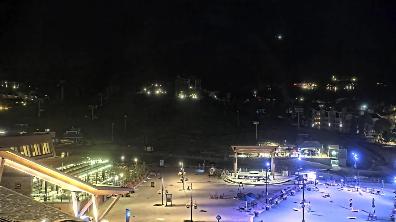 Steamboat Square Cam, CO, usa live camera view on VolveVision