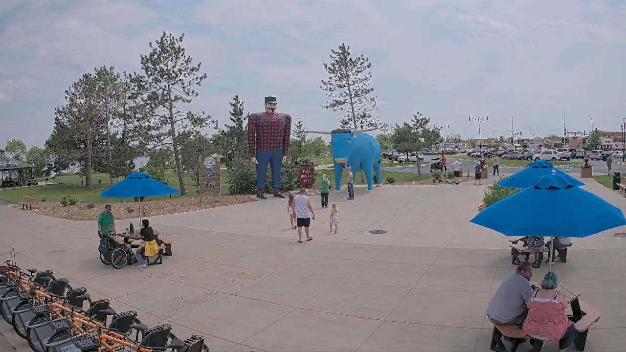 Paul Bunyan & Babe Cam, MN