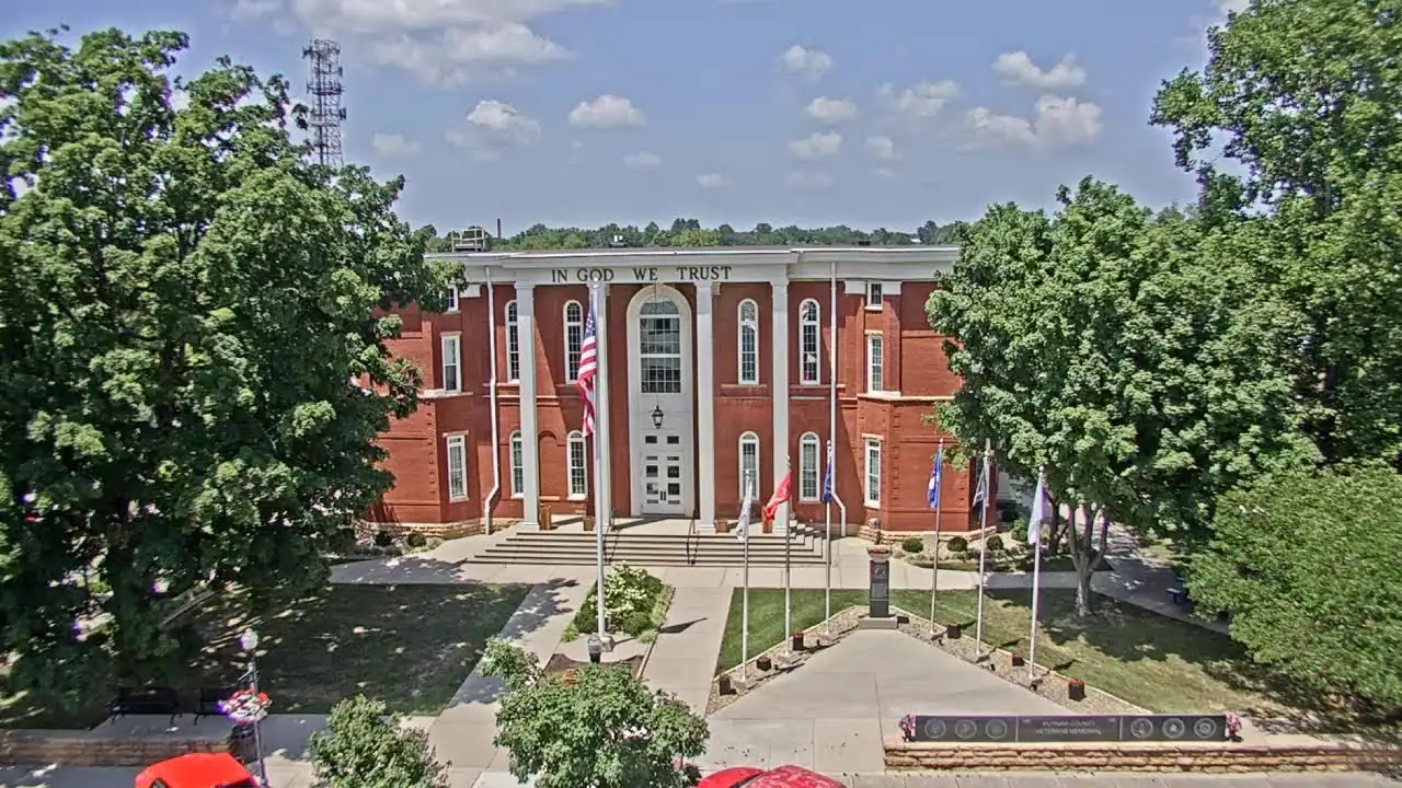 Putnam County Square Live, TN, Cookeville live camera view on VolveVision