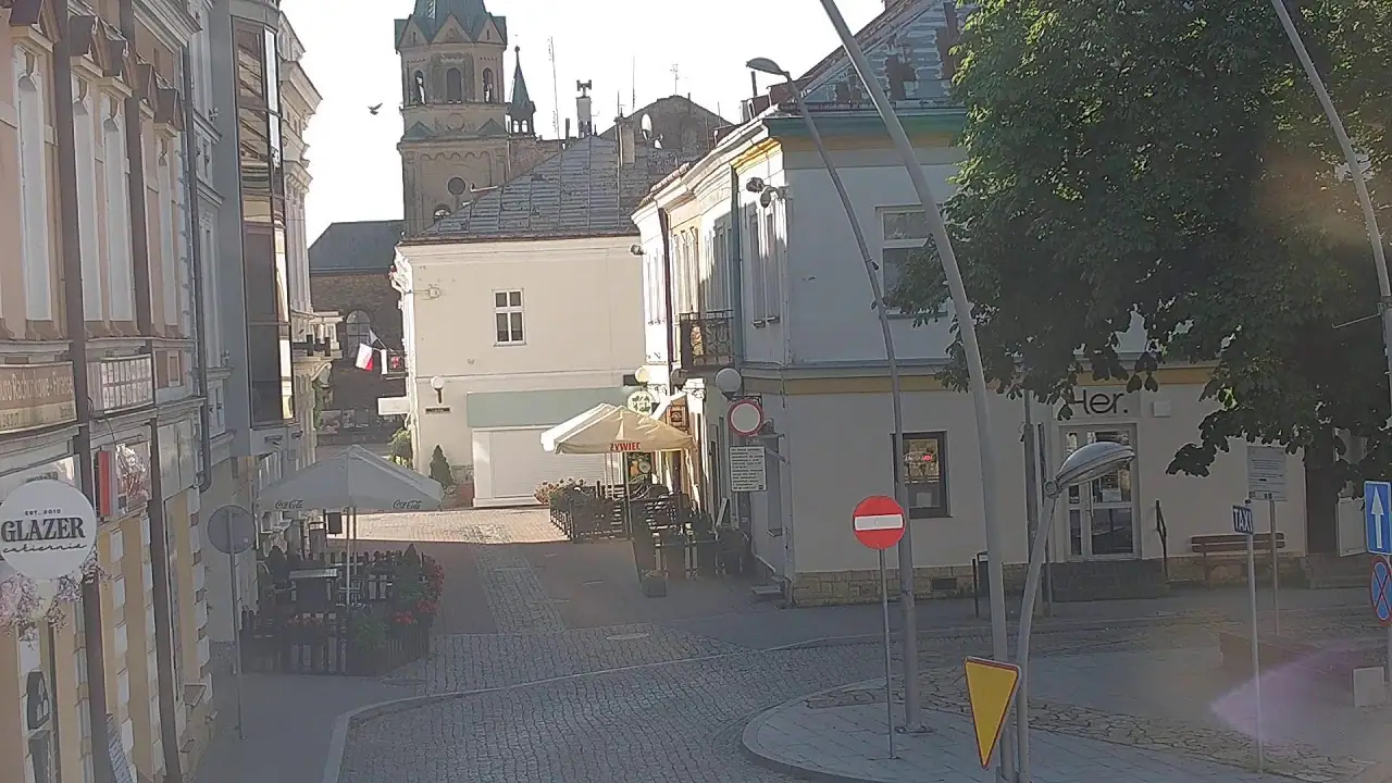 St Michael Square Cam, Sanok, poland live camera view on VolveVision