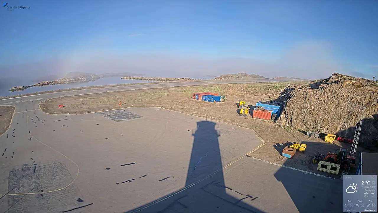 Sisimiut Airport Cam, Greenland live camera view on VolveVision