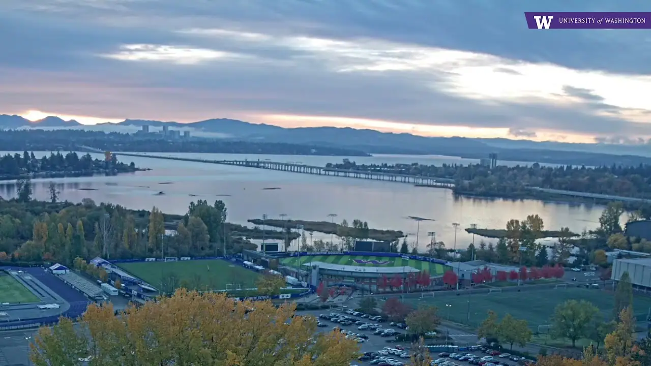UW Lake Washington Cam, USA