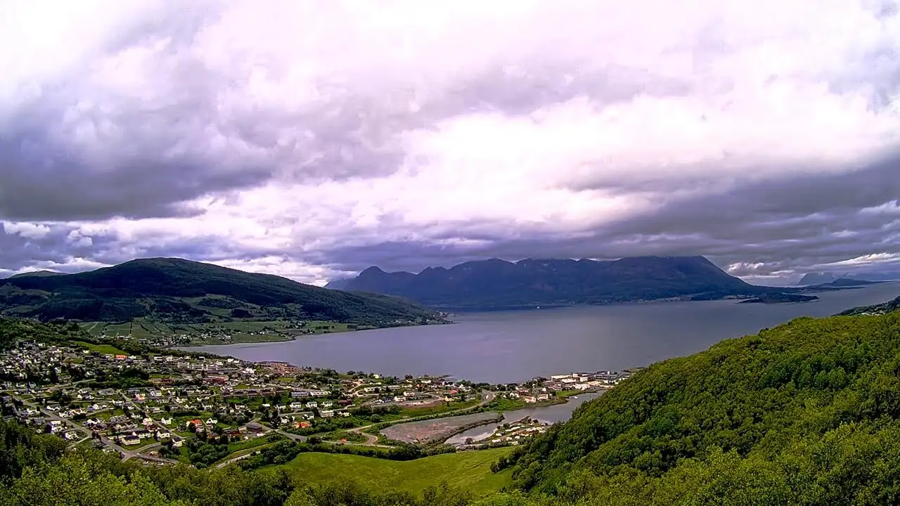 Bergseng & Grytøya Live, Norway, Harstad live camera view on VolveVision