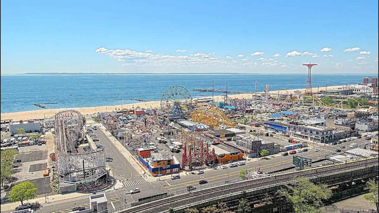 Coney Island LiveCam, New York, Brooklyn live camera view on VolveVision