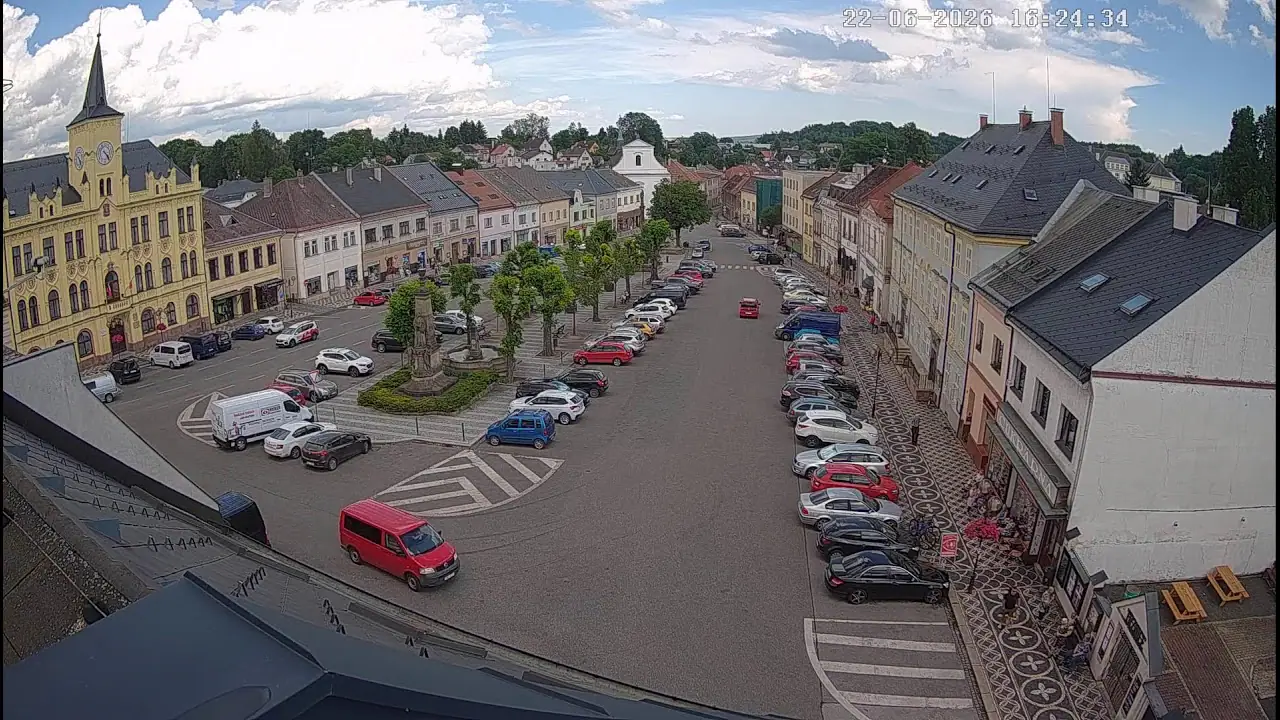 Hus Square, Lomnice nad Popelkou live camera view on VolveVision