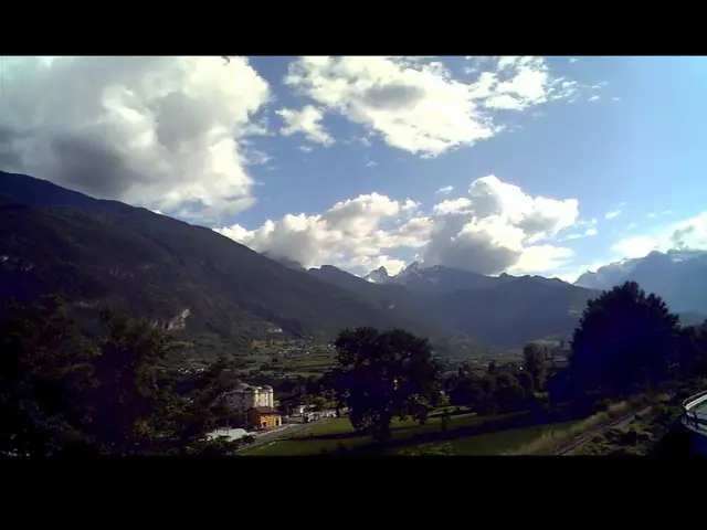 Live Aosta Fiera di Sant'Orso Webcam Via E. Aubert, AO, Italy