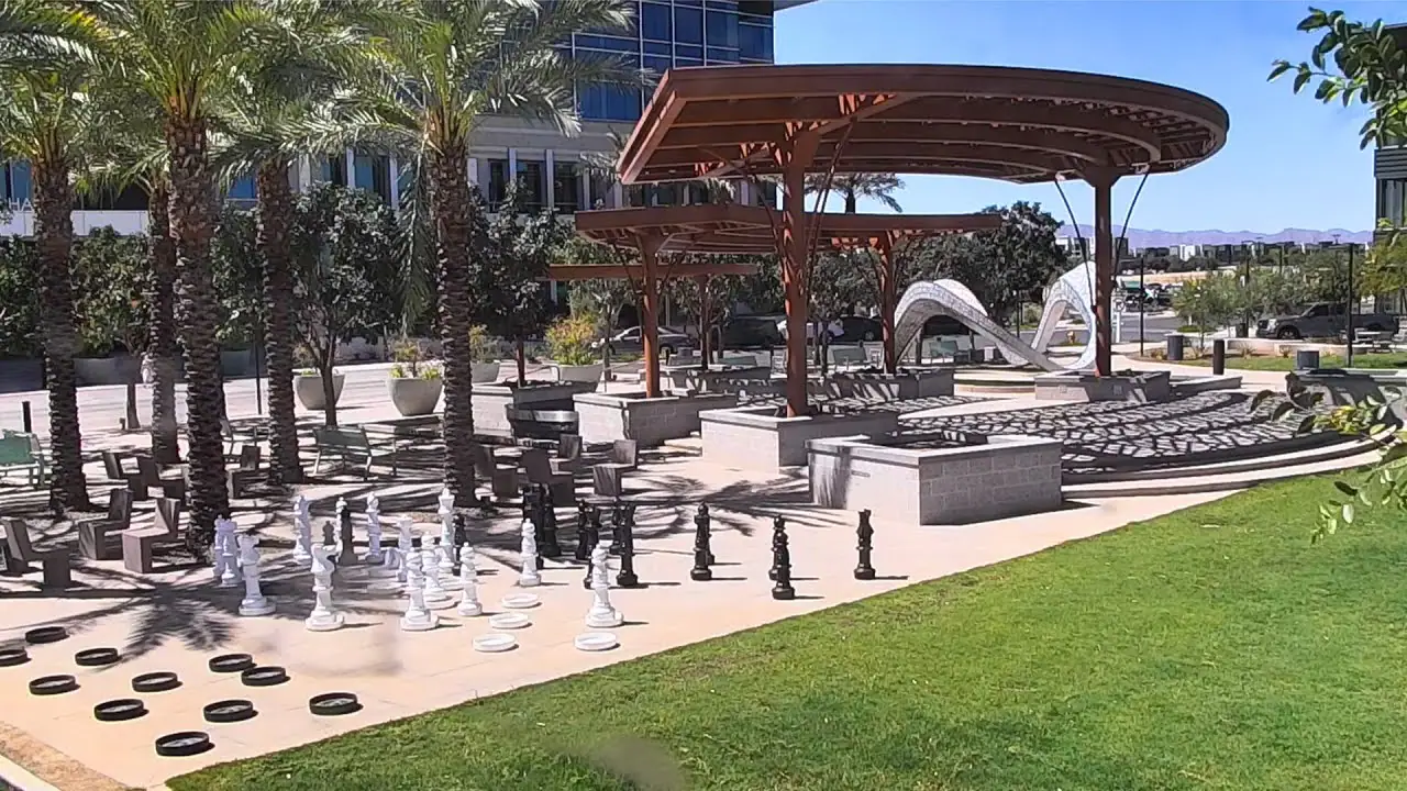 Онлайн-камера Вебкамера Live Goodyear Civic Square Park в Аризоне, США, Аризона на VolveVision