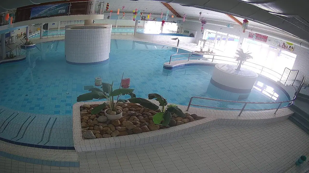 Vista en vivo de Webcams en vivo Aquapark CPA Delfin Uhersky Brod, República Checa, Lípa en VolveVision
