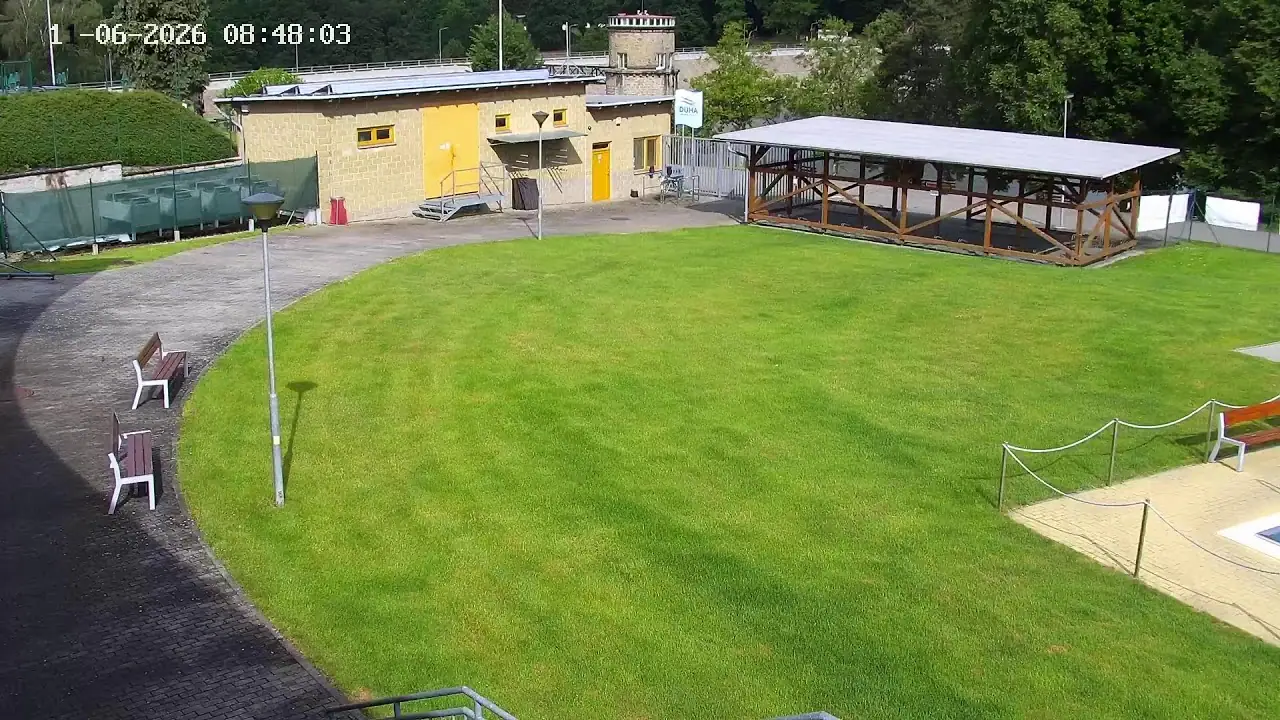Vista en directo de Webcam HD en directo de Aquapark Duha, Pozlovice, Chequia Vista en vivo de Webcam HD en directo de Aquapark Duha, Pozlovice, Chequia, Lípa en VolveVision
