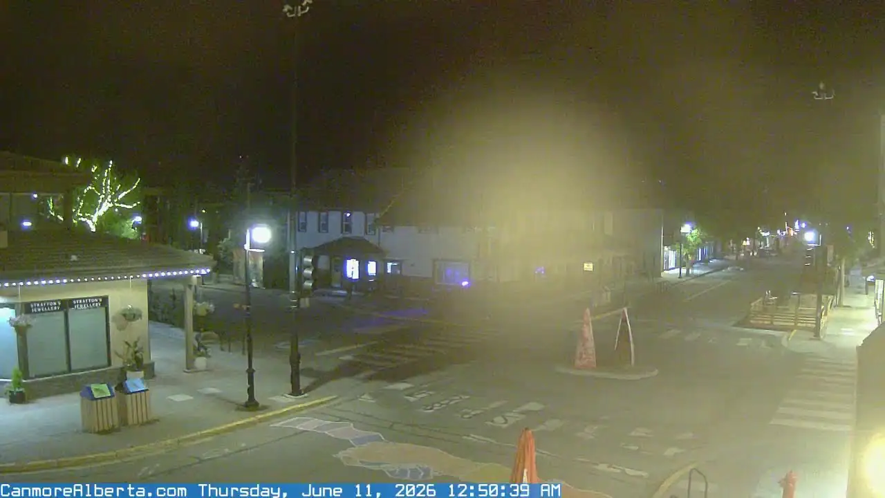 Live HD Webcam of Canmore Main Street, Canada