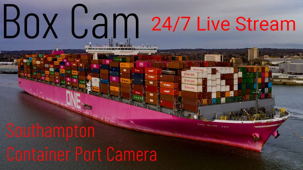 Live Cowes HD Webcam Ships on the Solent, UK, Isle of Wight live camera view on VolveVision