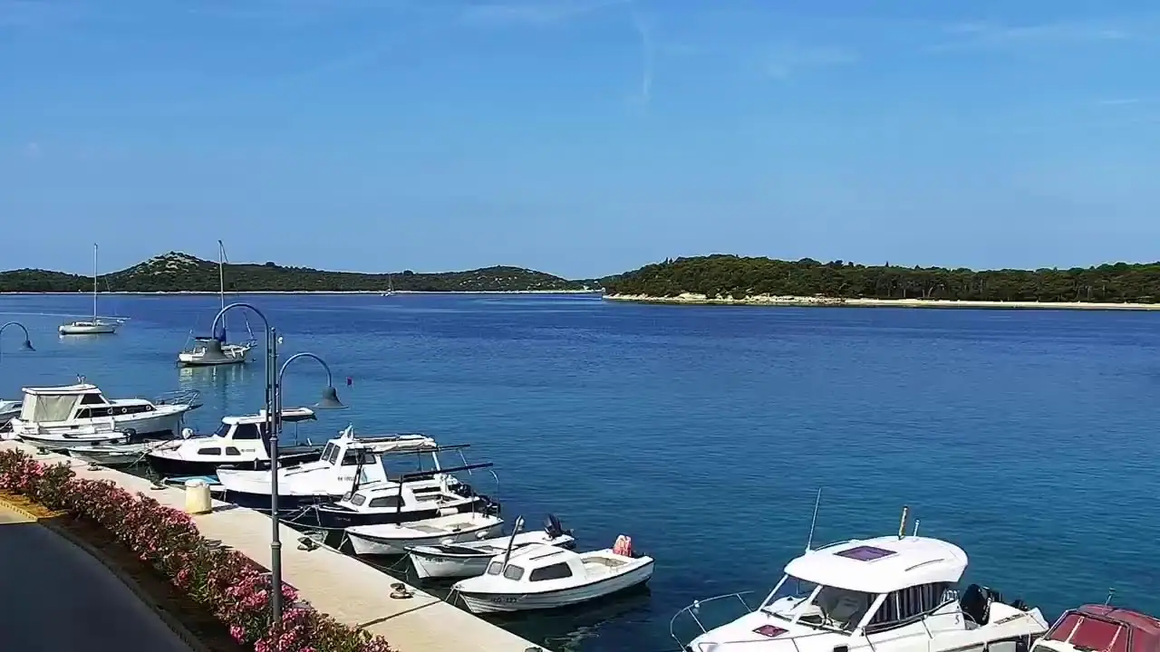 Rogoznica Village Live Webcam, Croatia, Sibenik Knin live camera view on VolveVision