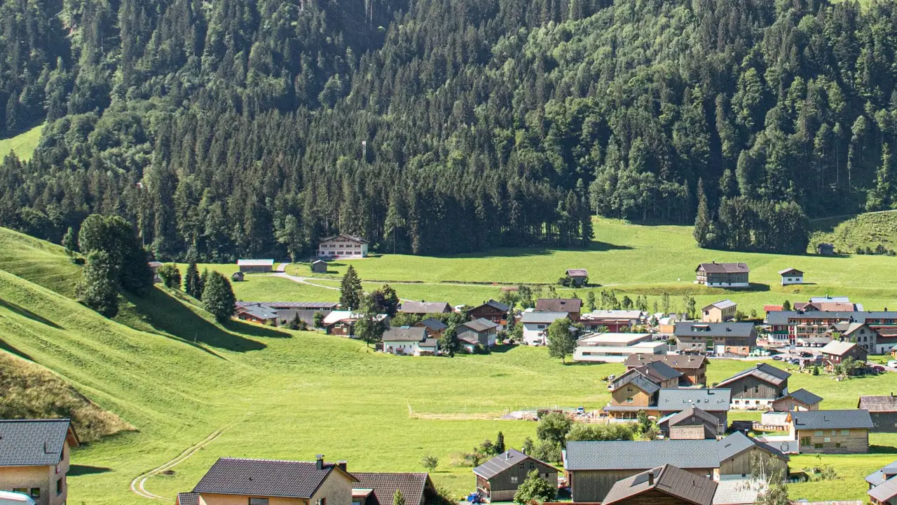 Live Webcam Hollandheim Foundation in Au, Vorarlberg, Austria