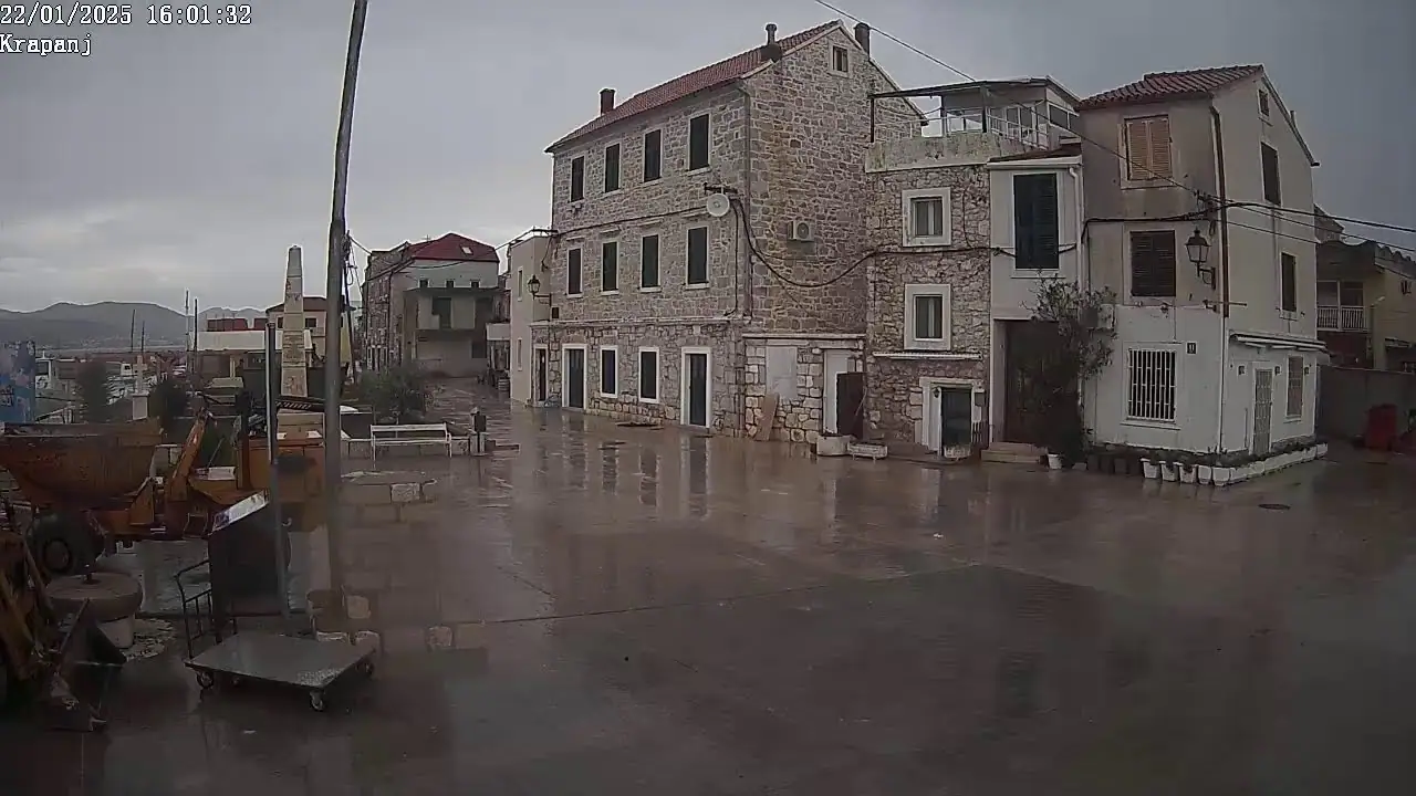 Live Krapanj Ferry Port Harbour Webcam in Sibenik-Knin County, Croatia, Sibenik Knin live camera view on VolveVision